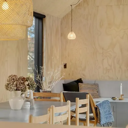 Beautiful In With Kitchen *